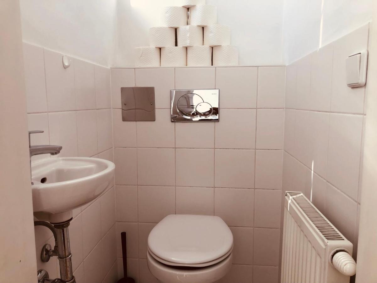 Helle 4 Zimmer Familien-Wohnung Mit Balkon! Schloss Schonbrunn In Gehdistanz Viena Exterior foto